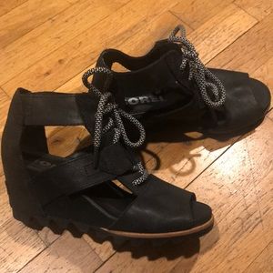 Sorel sandals size 8. New